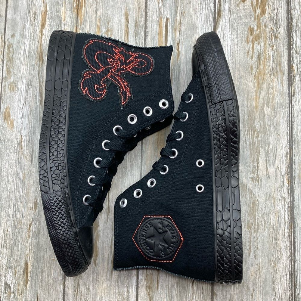 Converse x Dungeons & Dragons Limited Edition Chuck Taylor All Star Sneakers 9.5